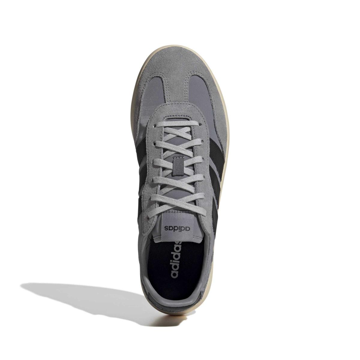 product/a/d/adidas_jr3518_3_footwear_photography_top_portrait_view_white-nw091625.jpg
