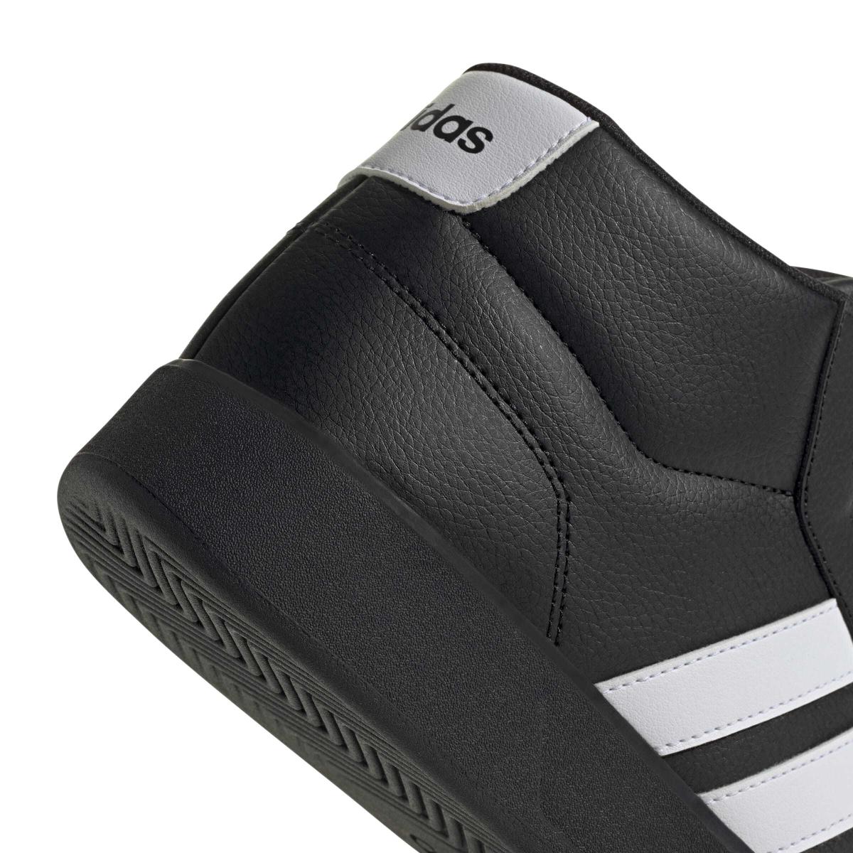 product/a/d/adidas_jr3570_9_footwear_photography_detail_view_2_white.jpg