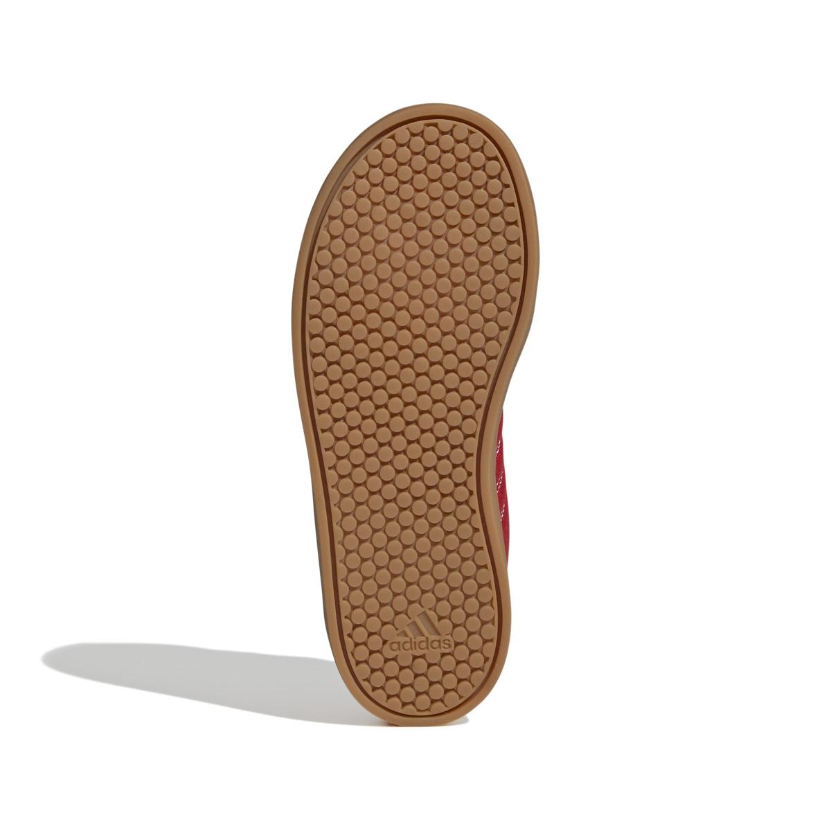 product/a/d/adidas_jr5596_4_footwear_photography_bottom_view_white-nw091725.jpg