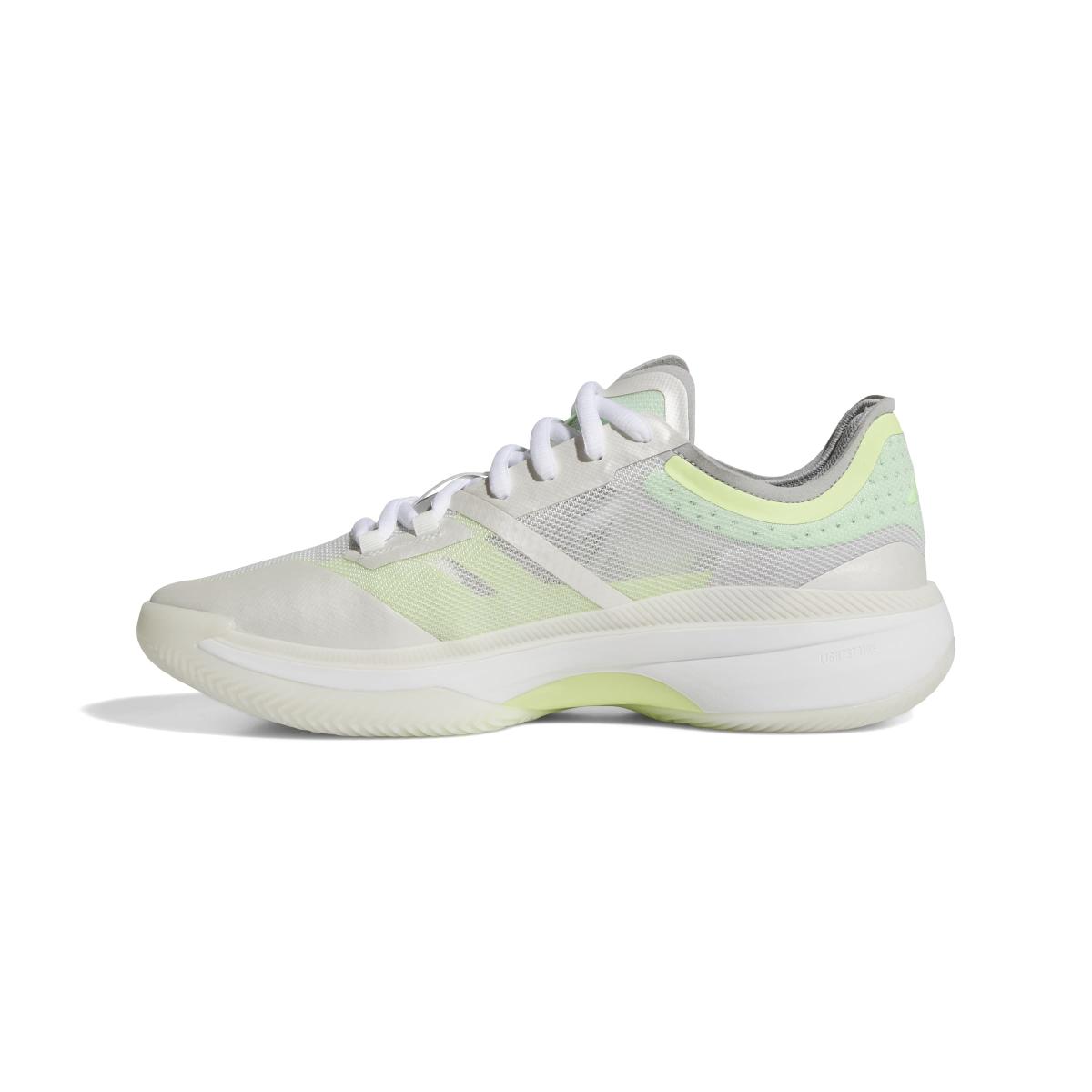 product/a/d/adidas_jr8276_5_footwear_photography_side_medial_center_view_white-nw091725.jpg