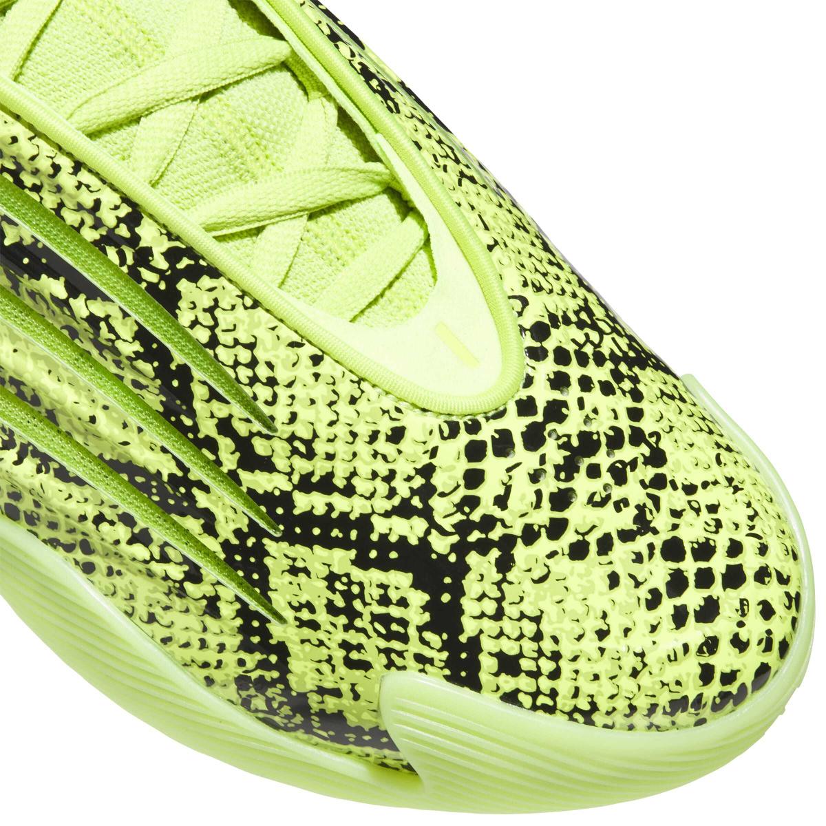 product/a/d/adidas_jr8289_8_footwear_photography_detail_view_1_white.jpg