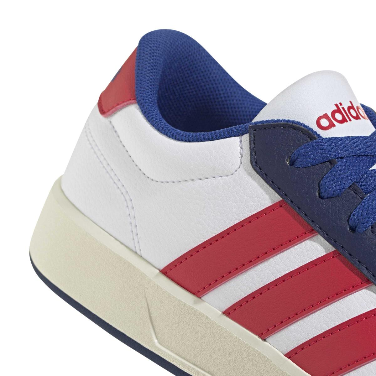 product/a/d/adidas_jr8443_9_footwear_photography_detail_view_2_white.jpg