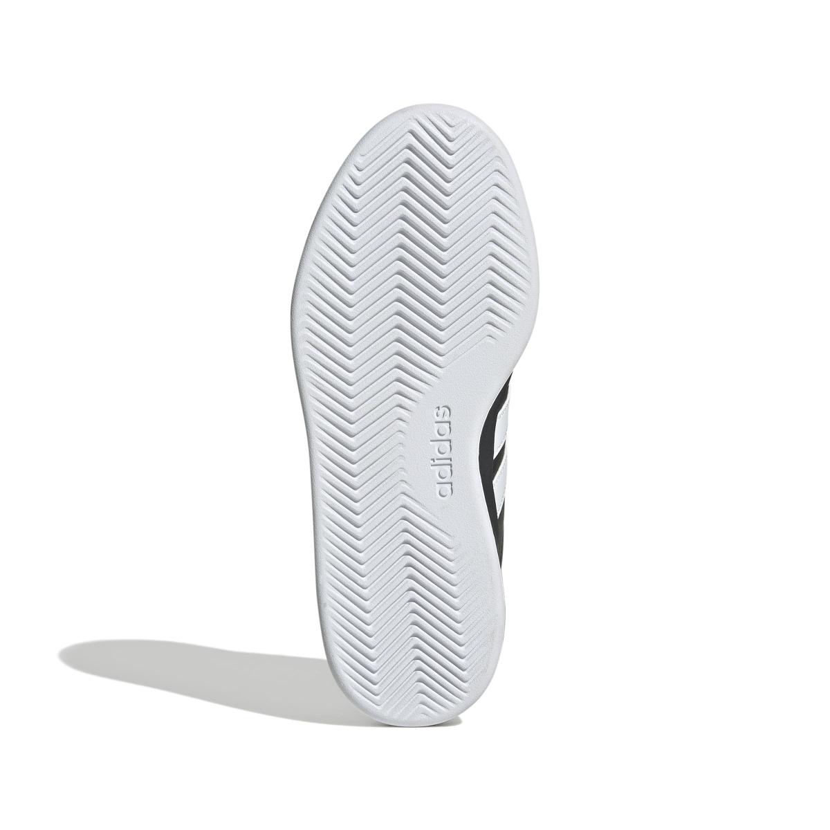 product/a/d/adidas_jr8447_4_footwear_photography_bottom_view_white.jpg