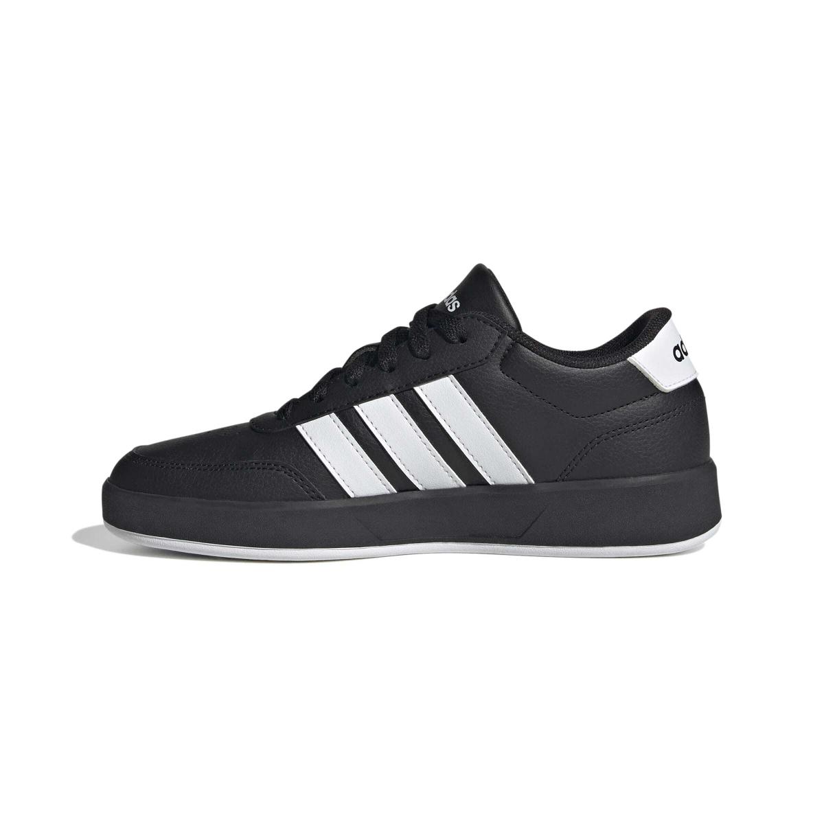 product/a/d/adidas_jr8447_5_footwear_photography_side_medial_center_view_white.jpg