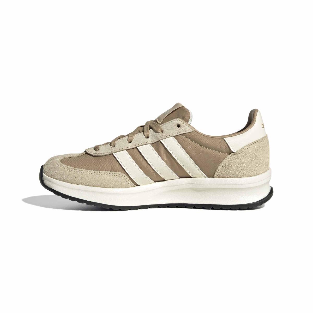 product/a/d/adidas_jr8586_5_footwear_photography_side_medial_center_view_white-nw091725.jpg