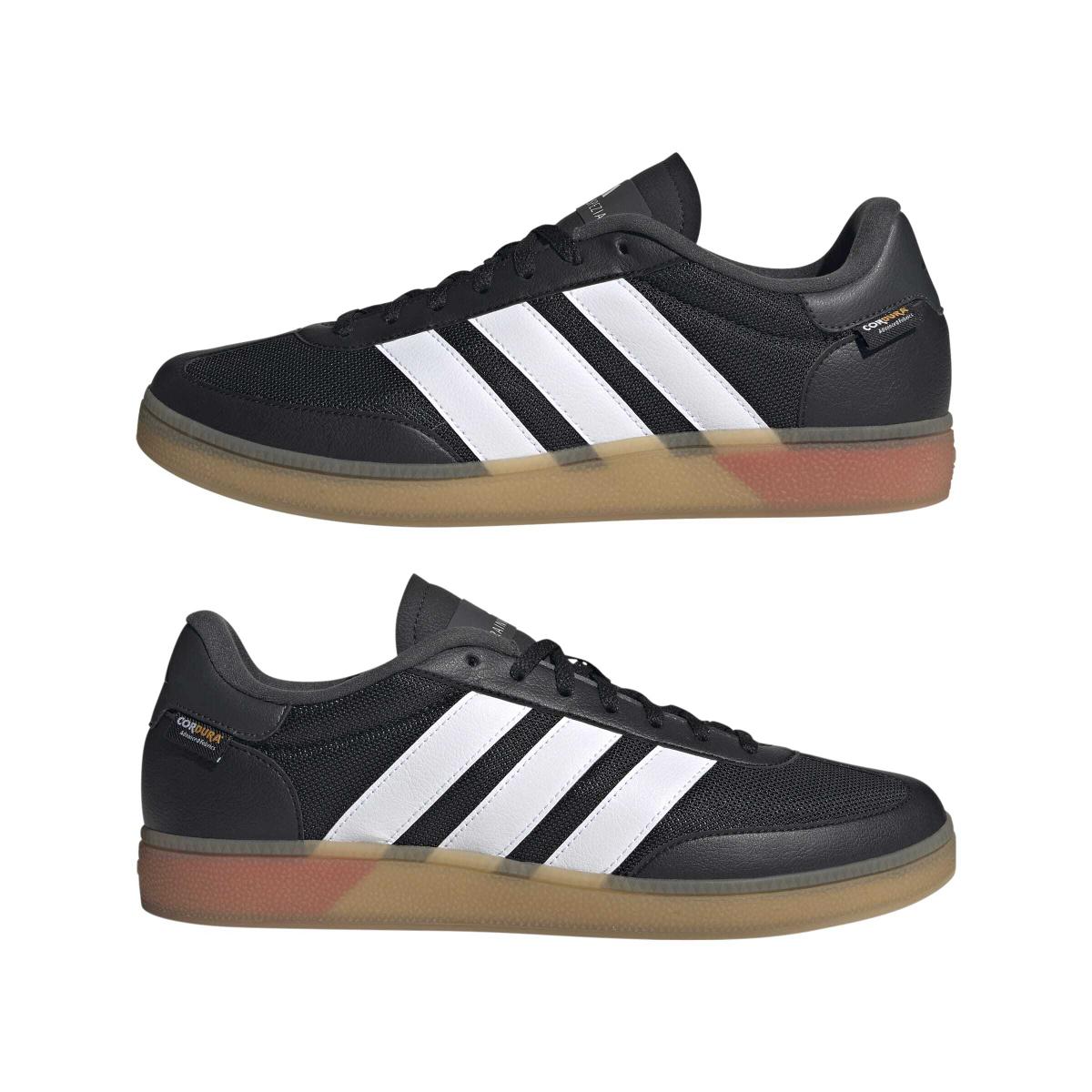 product/a/d/adidas_js3038_10_footwear_photography_mirrored_pair_view_white-nw091725.jpg