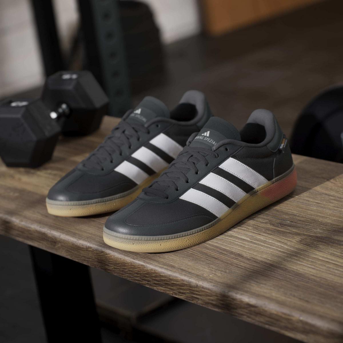product/a/d/adidas_js3038_18_footwear_photography_heromrktng_view_5-nw091725.jpg