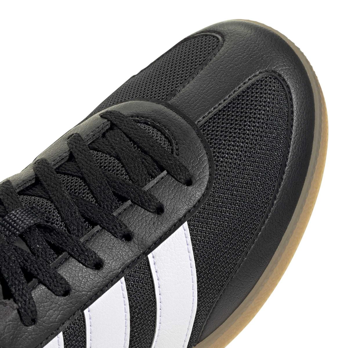 product/a/d/adidas_js3038_8_footwear_photography_detail_view_1_white-nw091725.jpg