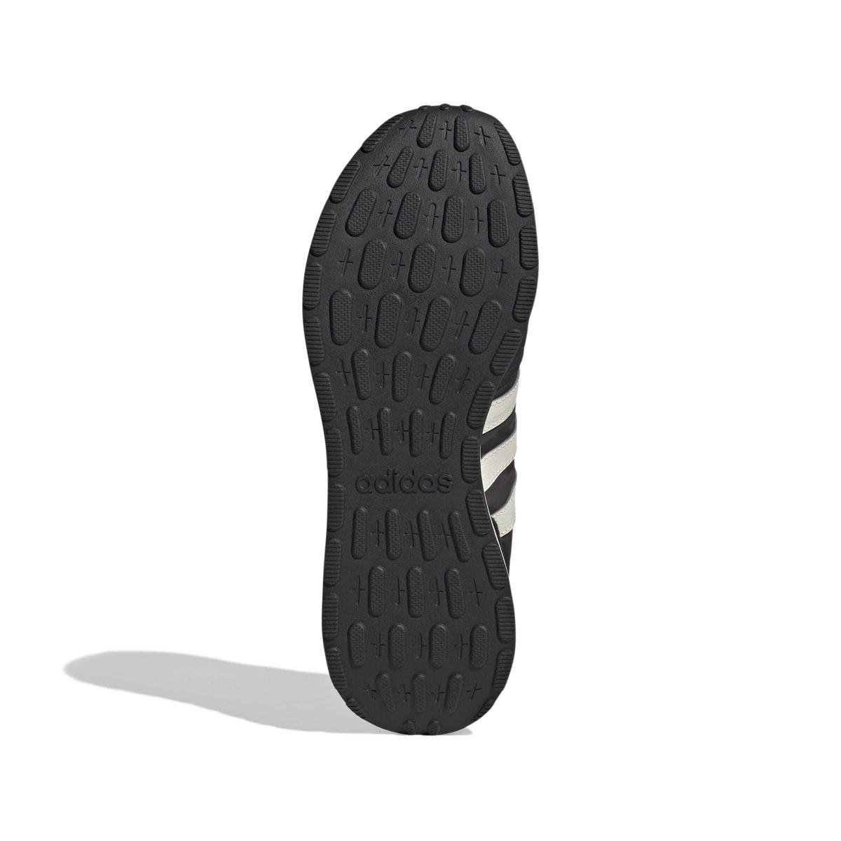 product/a/d/adidas_js3333_4_footwear_photography_bottom_view_white-nw091725.jpg