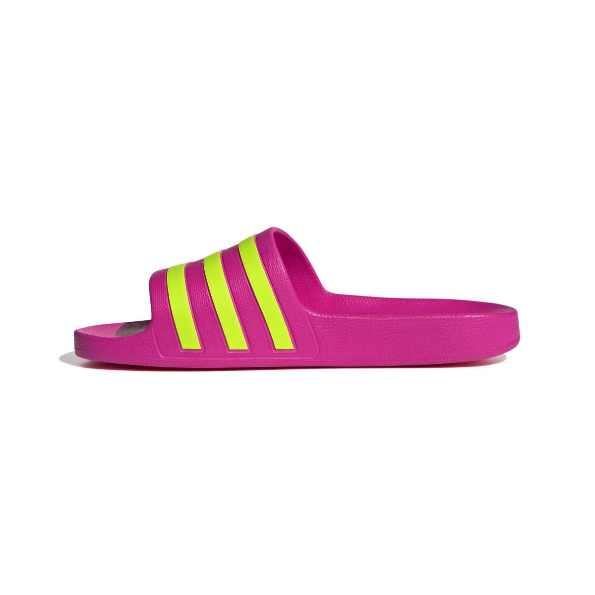 product/a/d/adidas_js4052_5_footwear_photography_side_medial_center_view_white.jpg