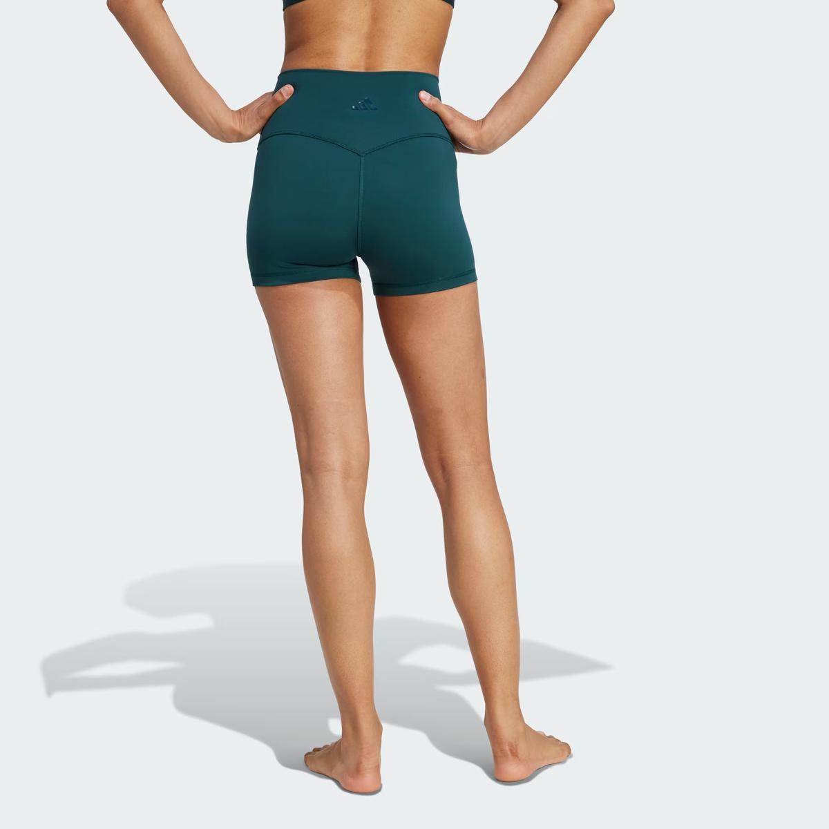 product/a/d/adidas_jw7598_aurora-ivy_3.jpg