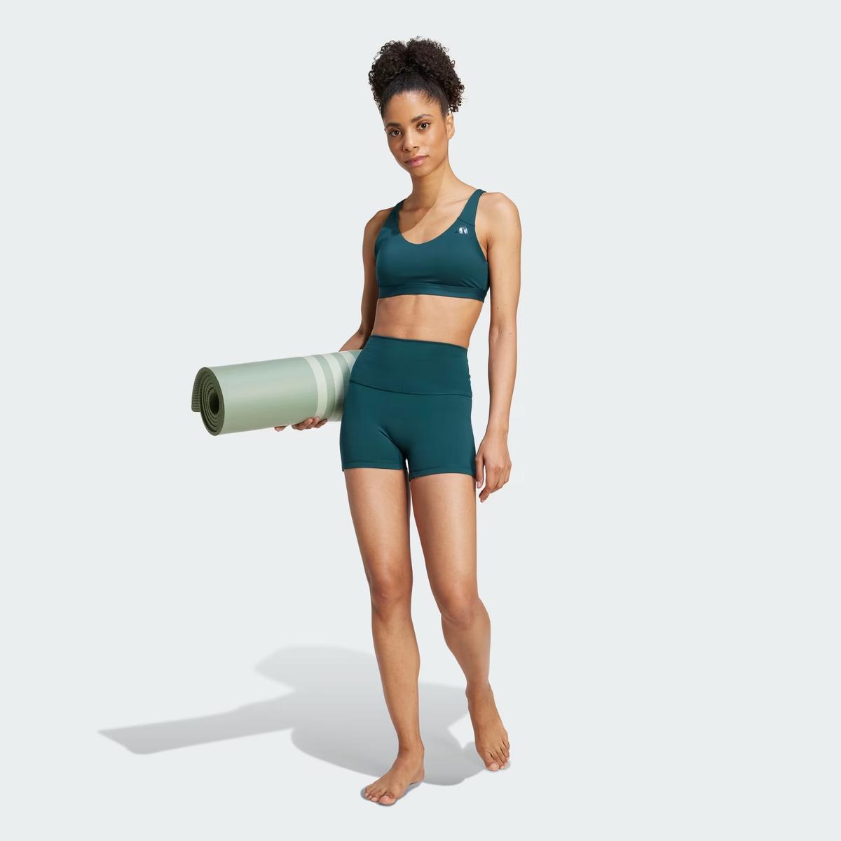 product/a/d/adidas_jw7598_aurora-ivy_4.jpg