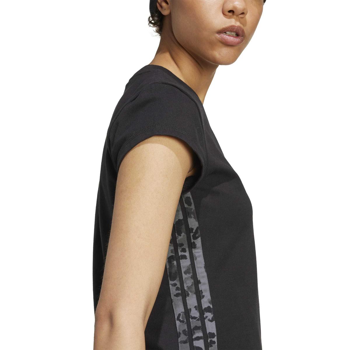product/a/d/adidas_kb6008_6_apparel_on_model_detail_view_2_white.jpg