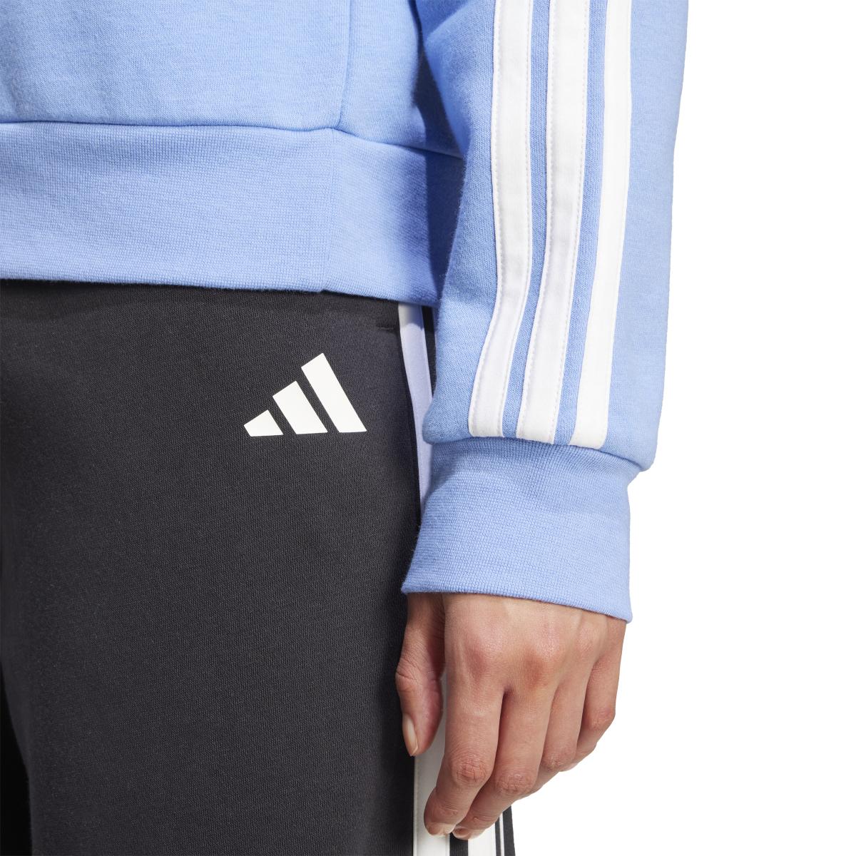 product/a/d/adidas_kb7664_blufus-white_6.jpg