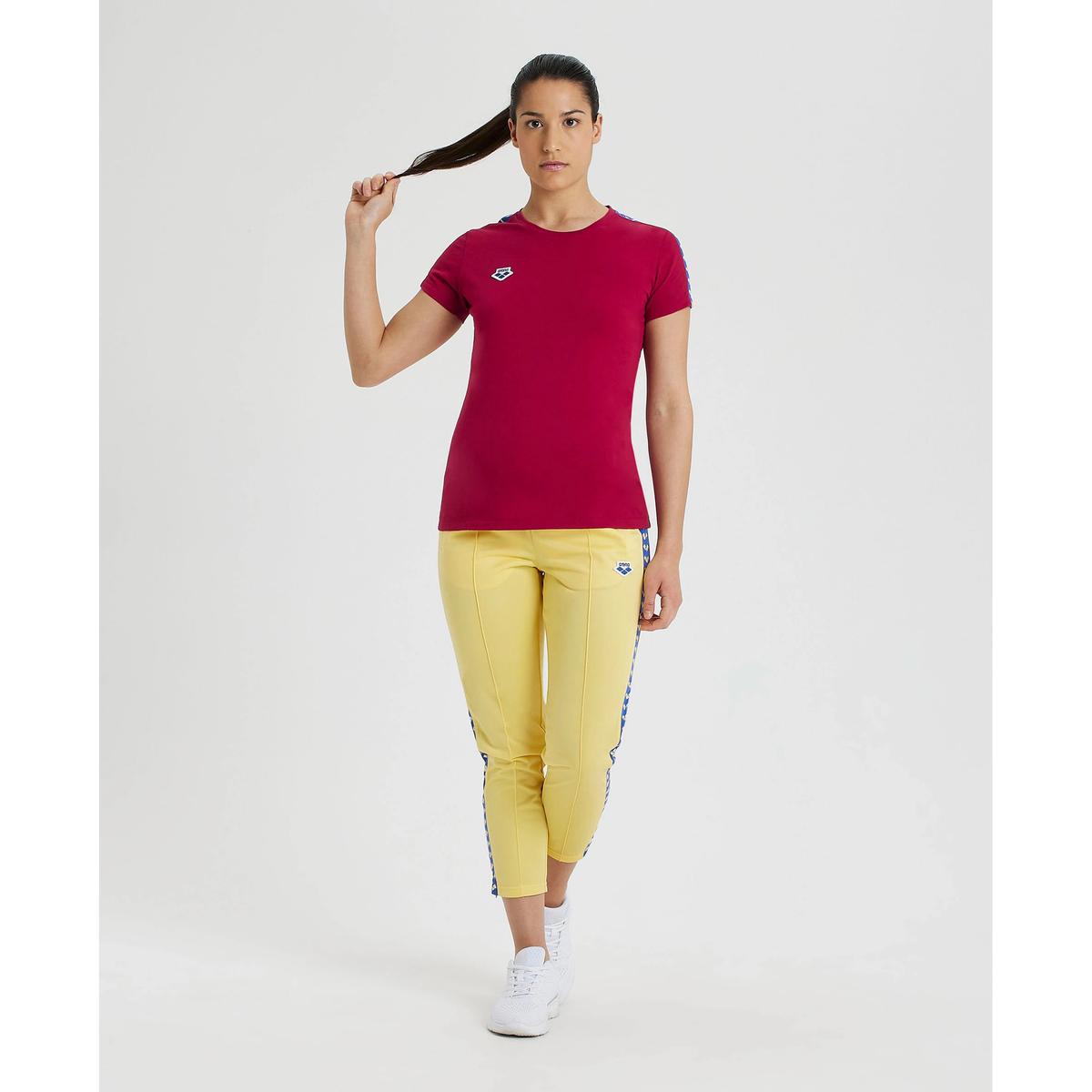 product/a/r/arena_001225-483_burgundy-neon-blue-butter_3.jpg
