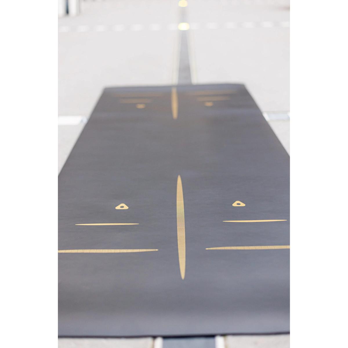 product/b/l/blum_7204-tapis-alg_noir_3.jpg