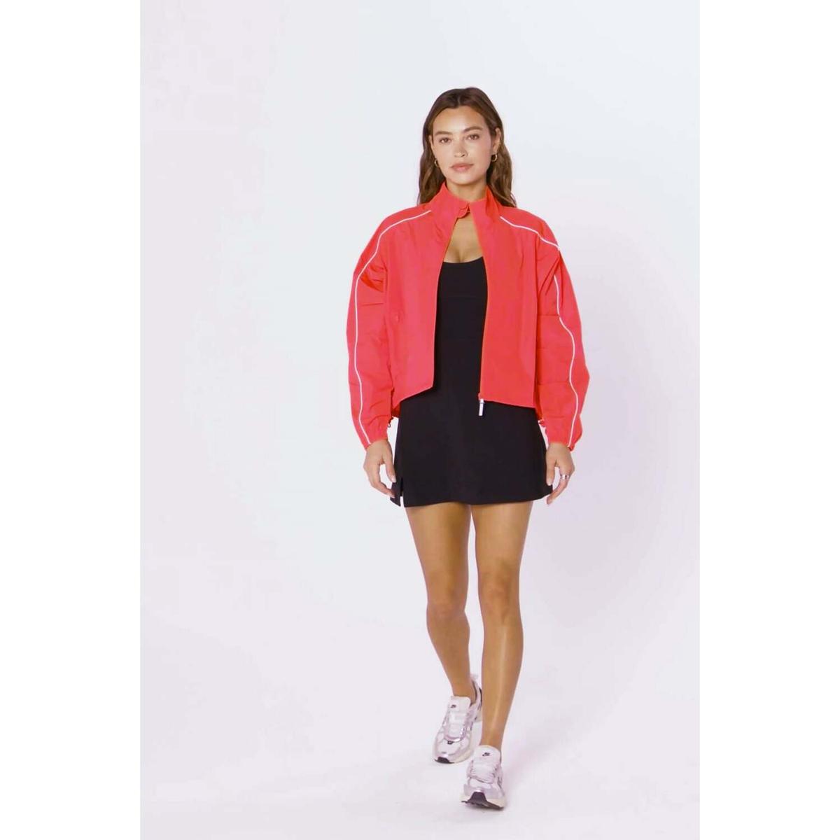product/f/a/fabletics_jt2500543-0001_black_6.jpg