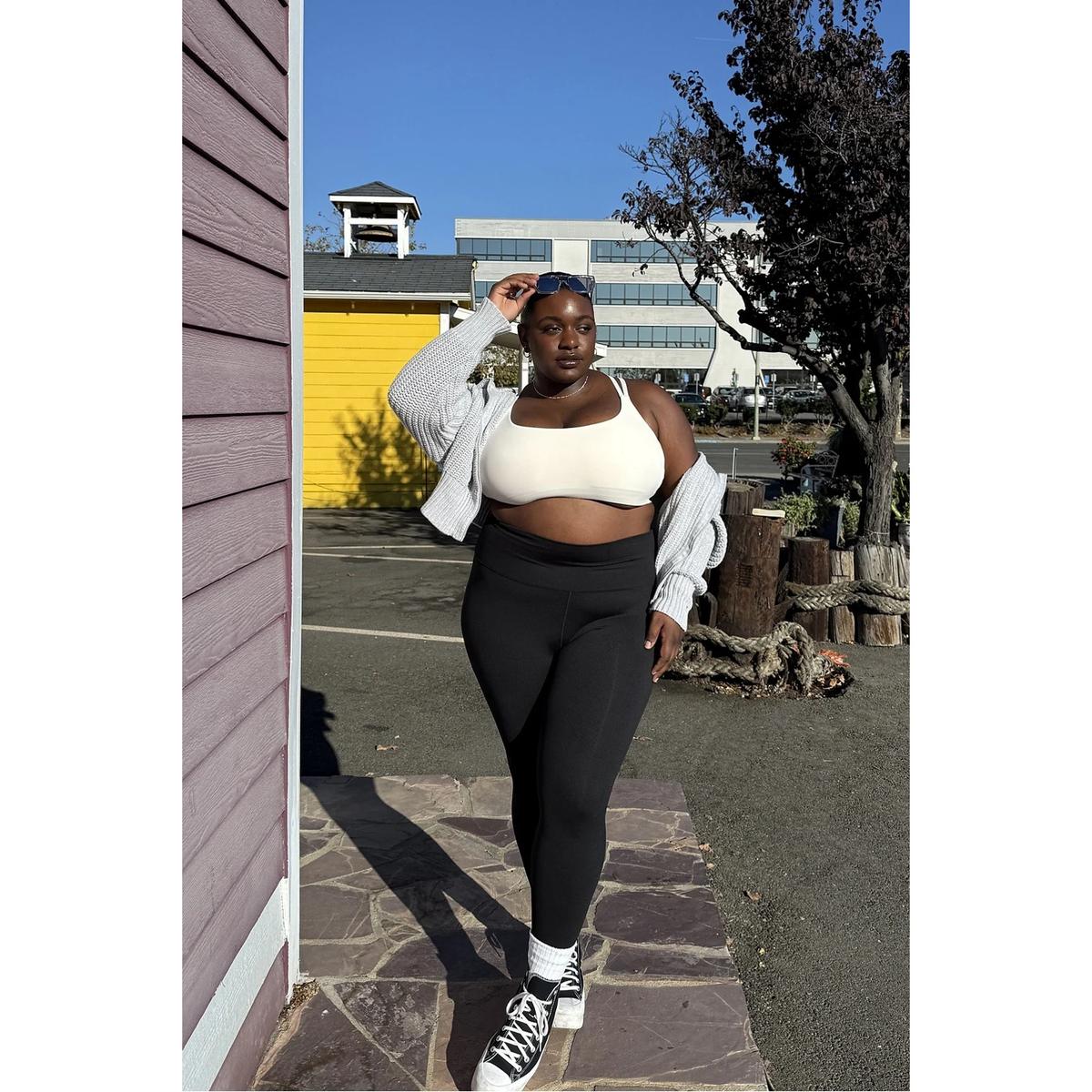 product/f/a/fabletics_lg2043113-0001_black_7.jpg