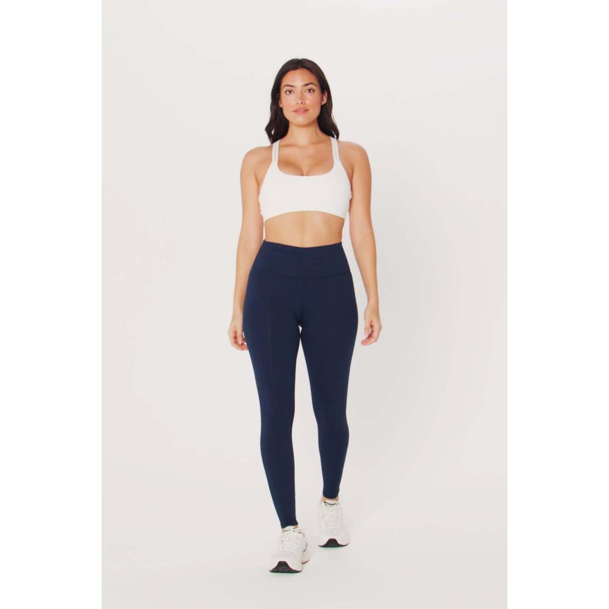 product/f/a/fabletics_pt1617843-0001_black_6.jpg