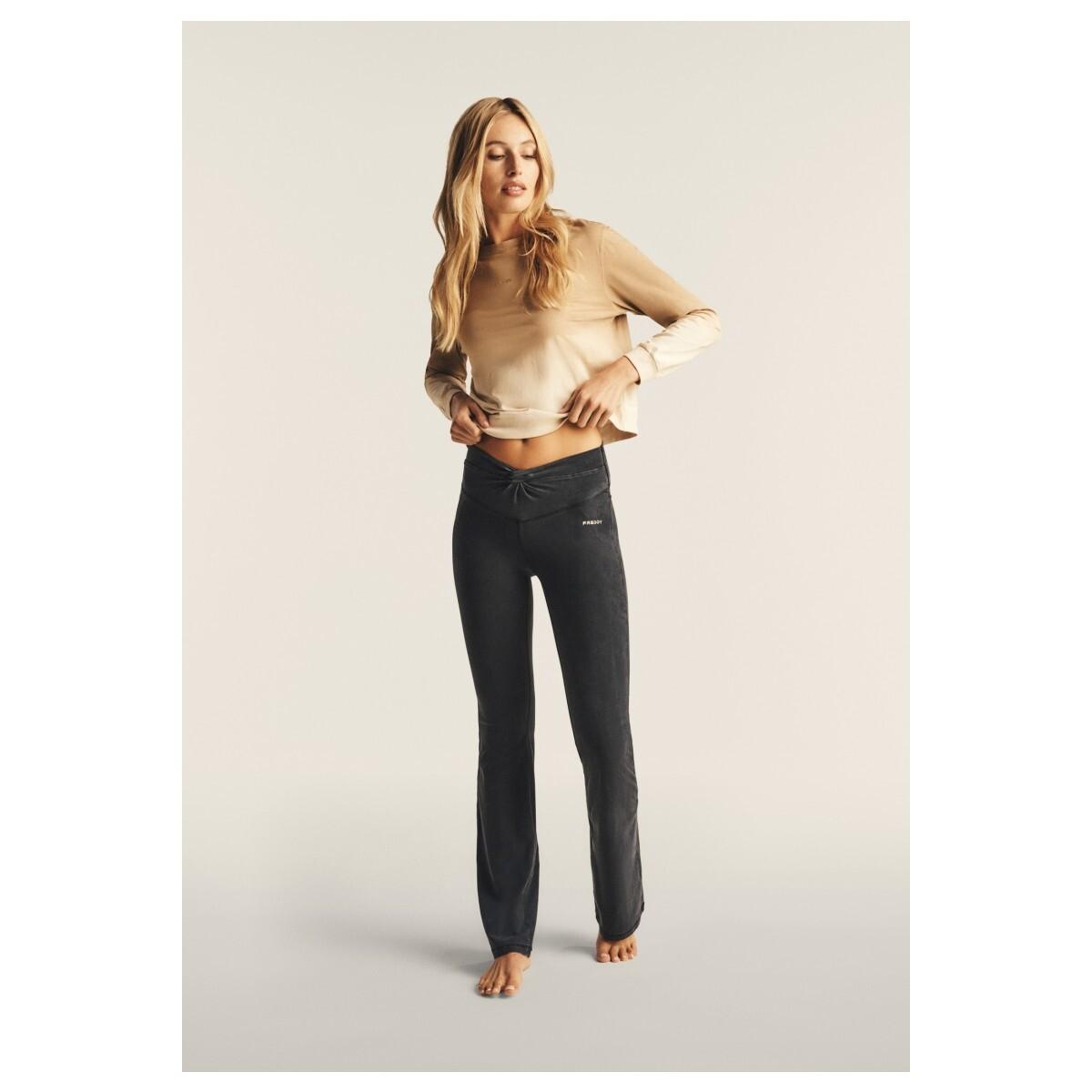 product/f/r/freddy_nowyl11hs2501org-j7n_jeans-nero-cuciture-in-tono_3.jpg