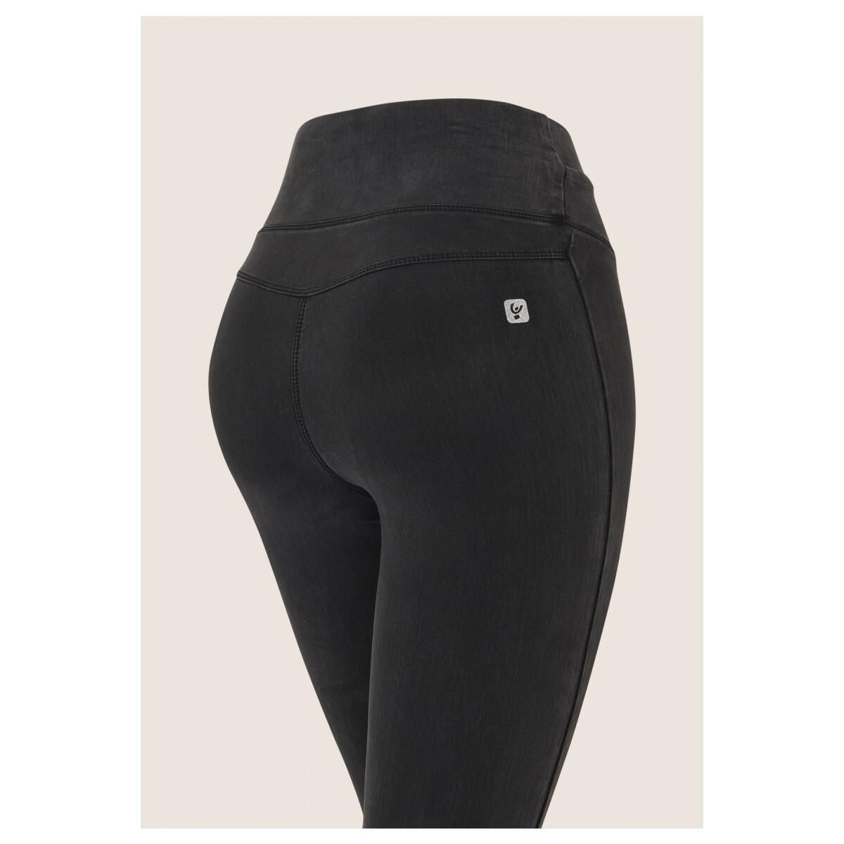 product/f/r/freddy_nowyl11hs2501org-j7n_jeans-nero-cuciture-in-tono_8.jpg