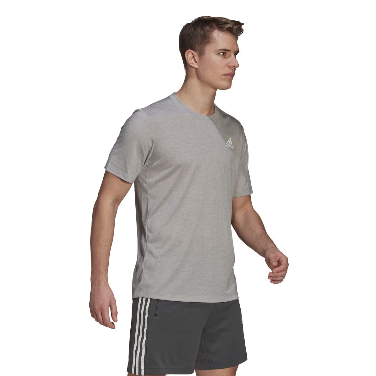 product/g/r/gr0507_app_on-model_walking_white.jpg