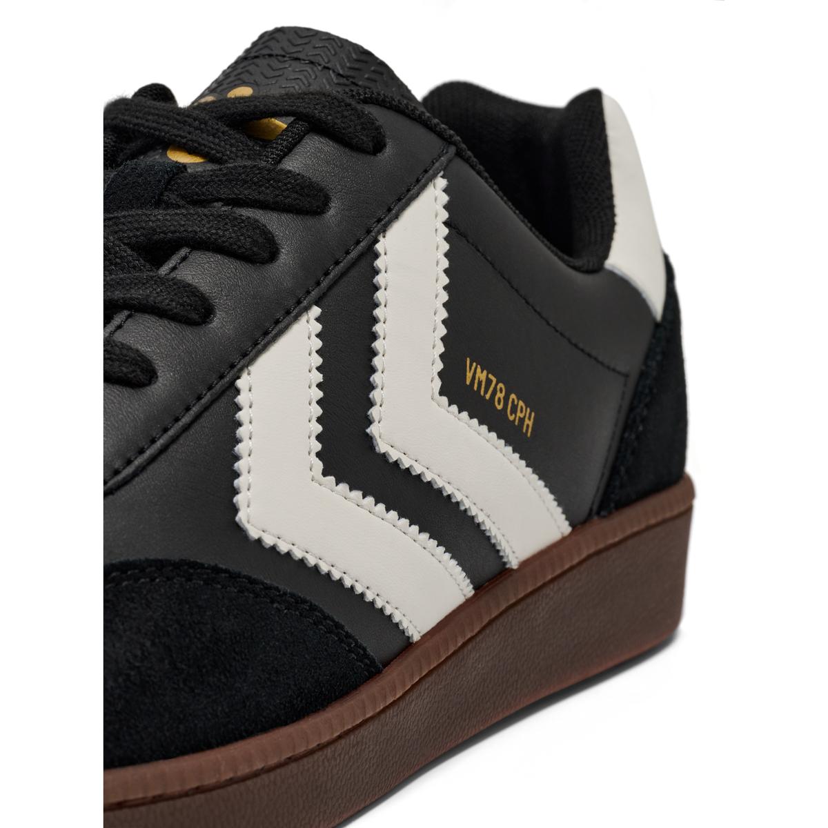 product/h/u/hummel_230746-2114_black-white_3.jpg