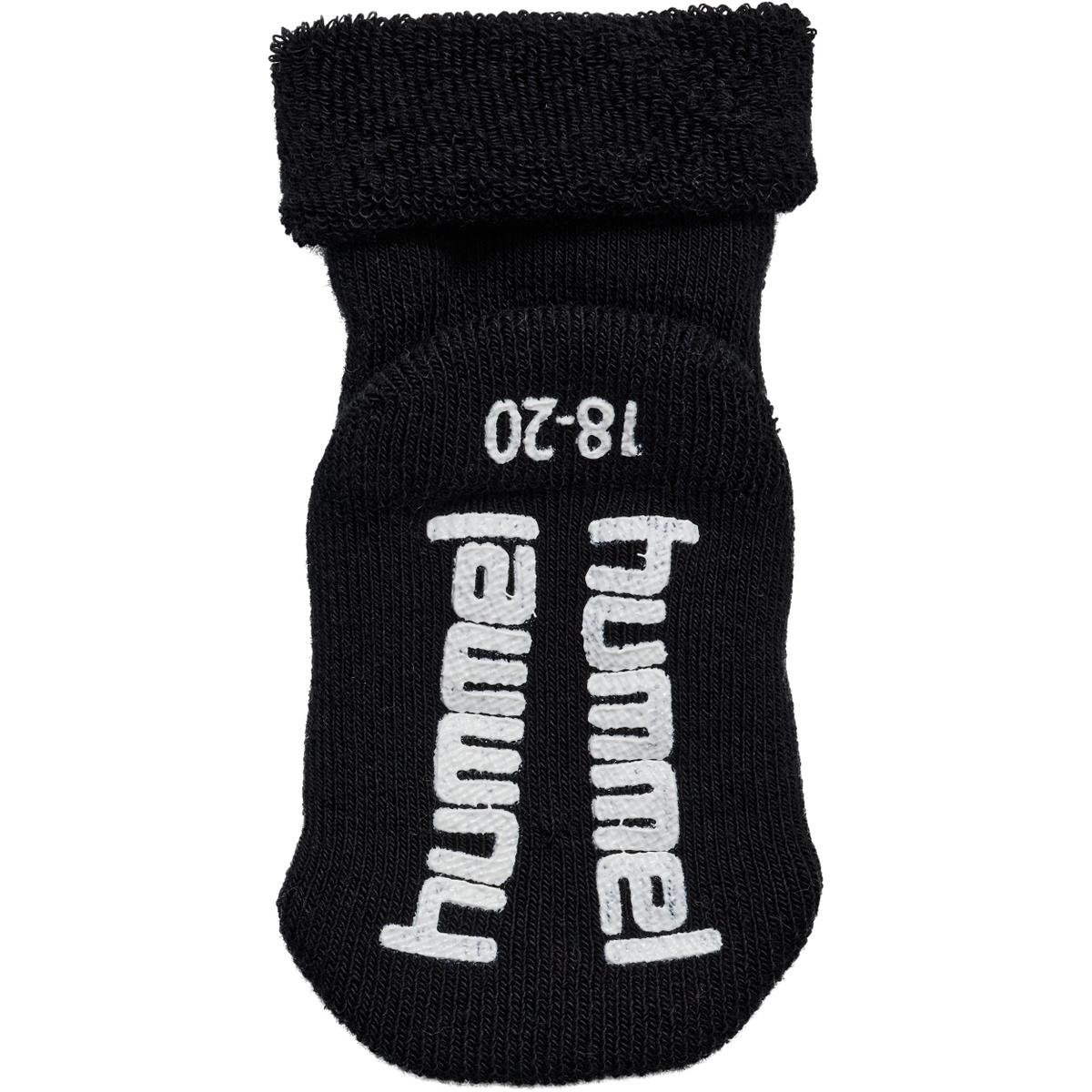 product/h/u/hummel_234047-2001_black_1.jpg