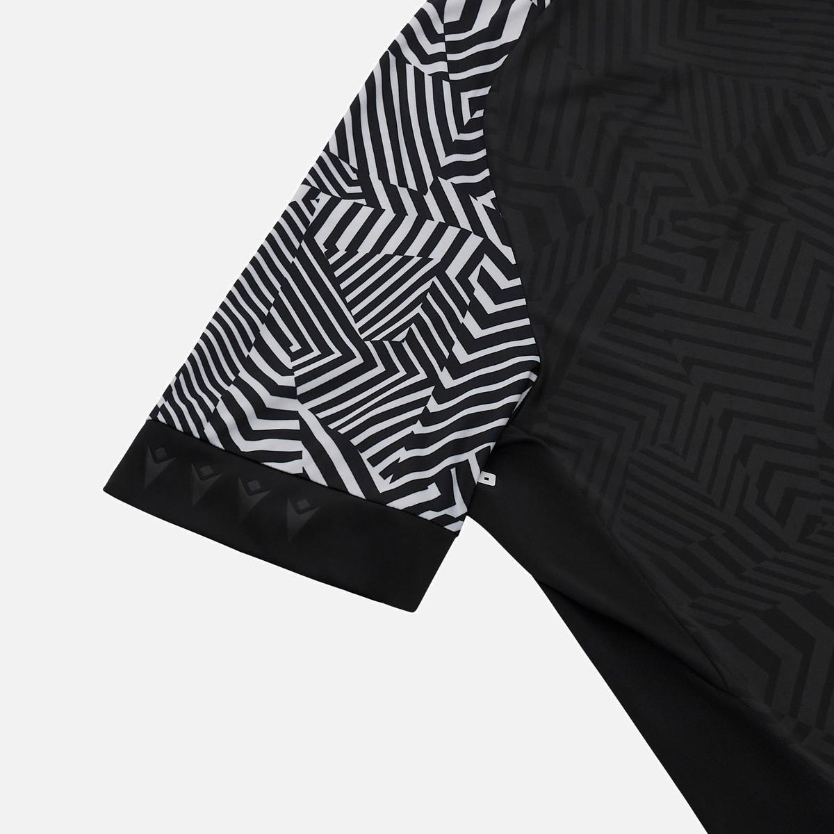 product/m/a/macron_39000039_noir-blanc_7.jpg
