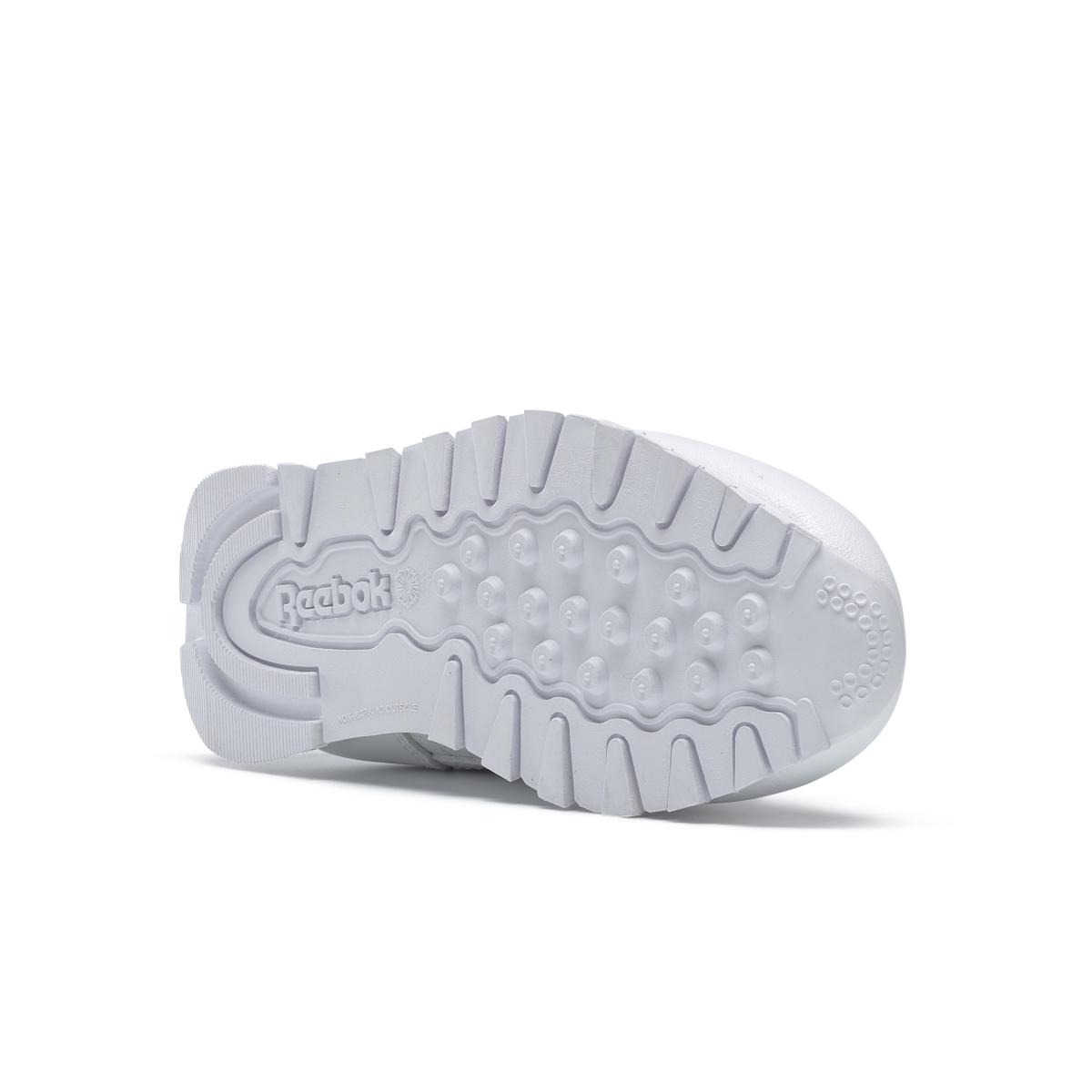 product/r/e/reebok-classics_50172_4_footwear_photography_bottom_view_white_000.jpg
