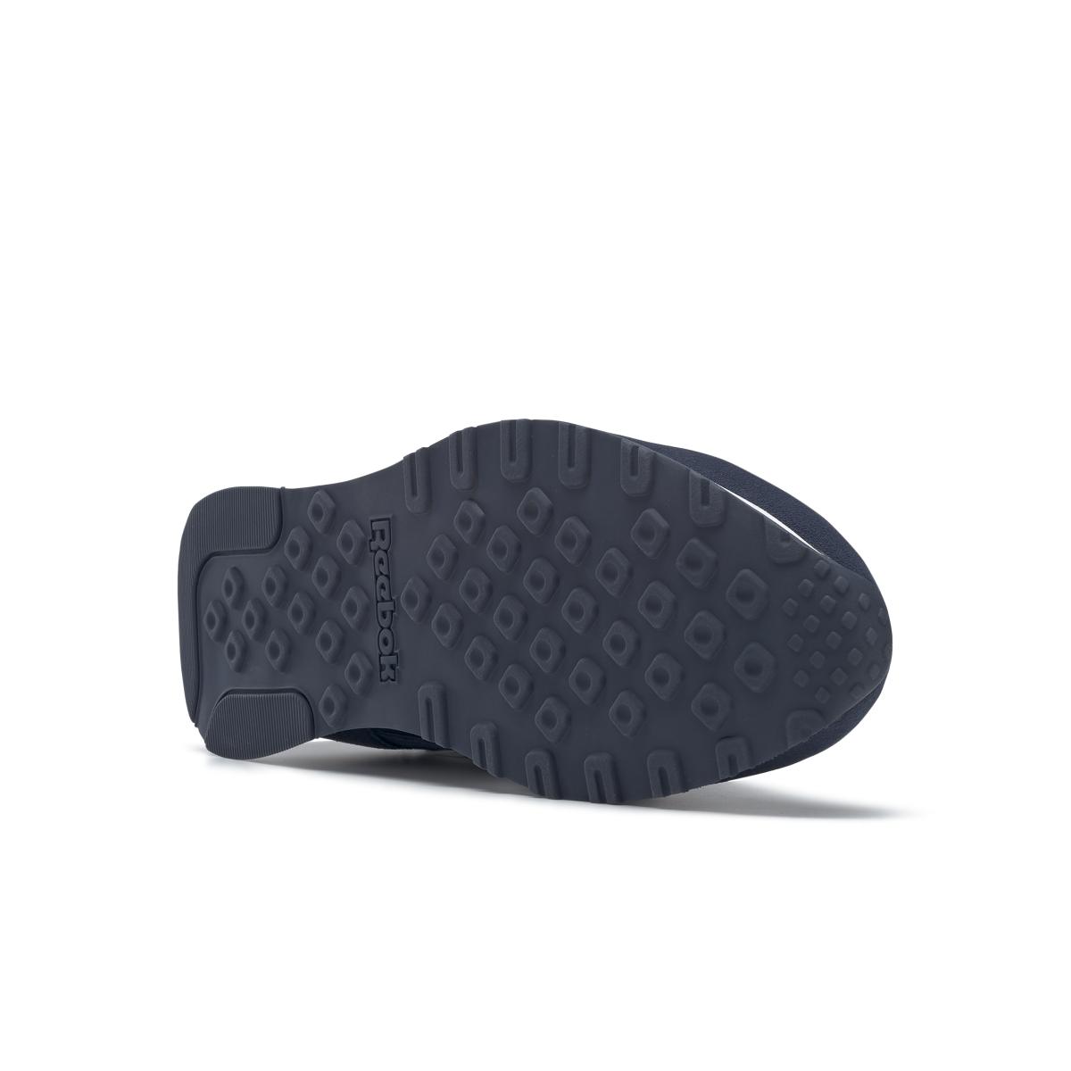 product/r/e/reebok-classics_bs7967_3_footwear_photography_bottom_view_white_000.jpg