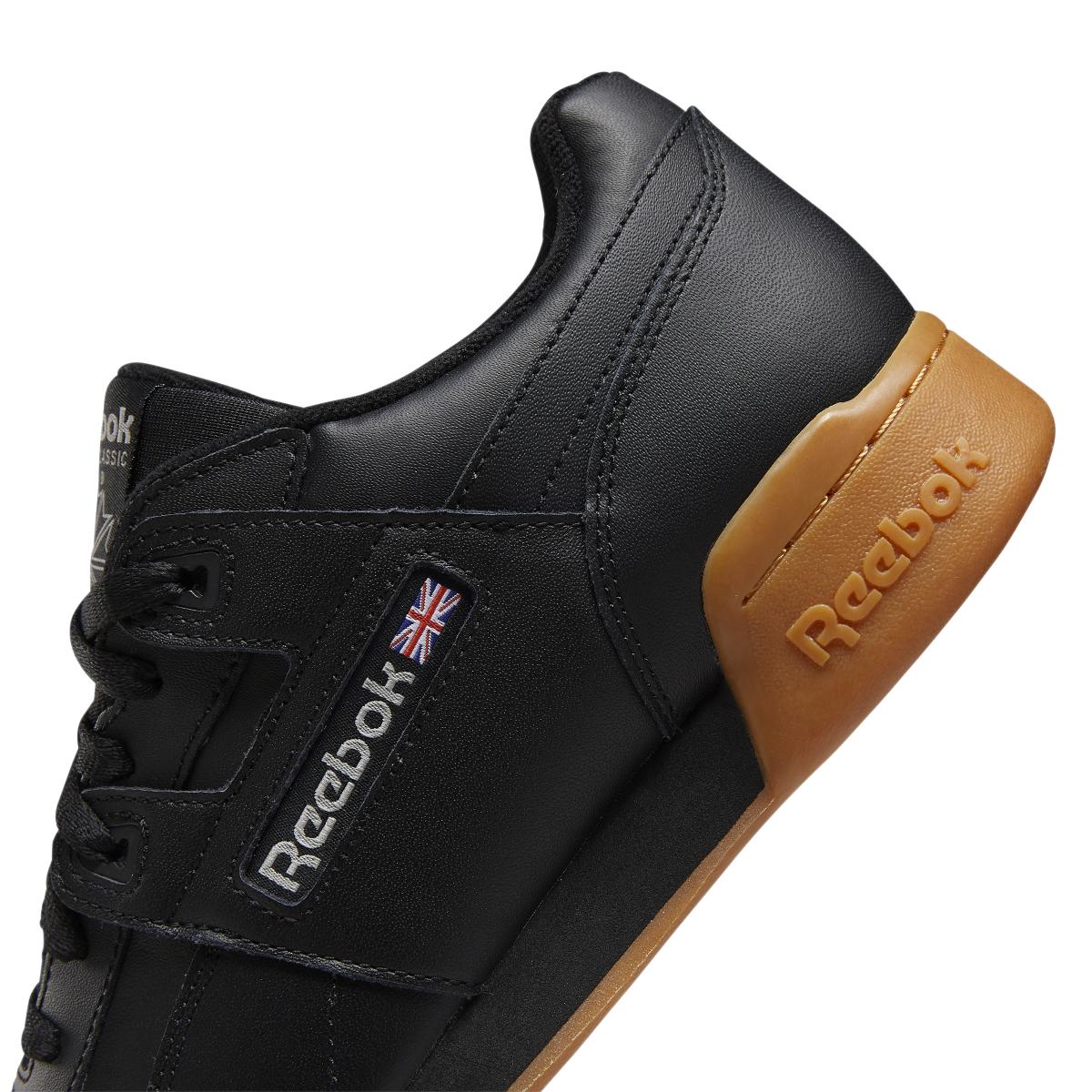 product/r/e/reebok-classics_cn2127_8_footwear_photography_detail_view_1_white_000.jpg