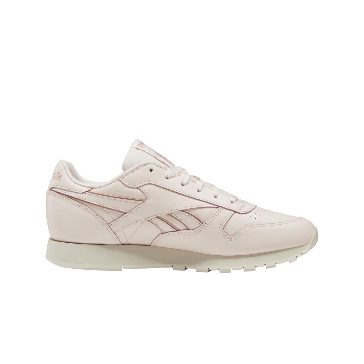 product/r/e/reebok-classics_dv8432_4_footwear_photography_side_medial_center_view_white_000.jpg