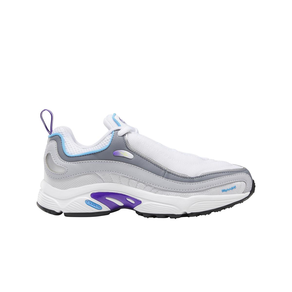 product/r/e/reebok-classics_dv9617_1_footwear_photography_side_lateral_center_view_white_000.jpg