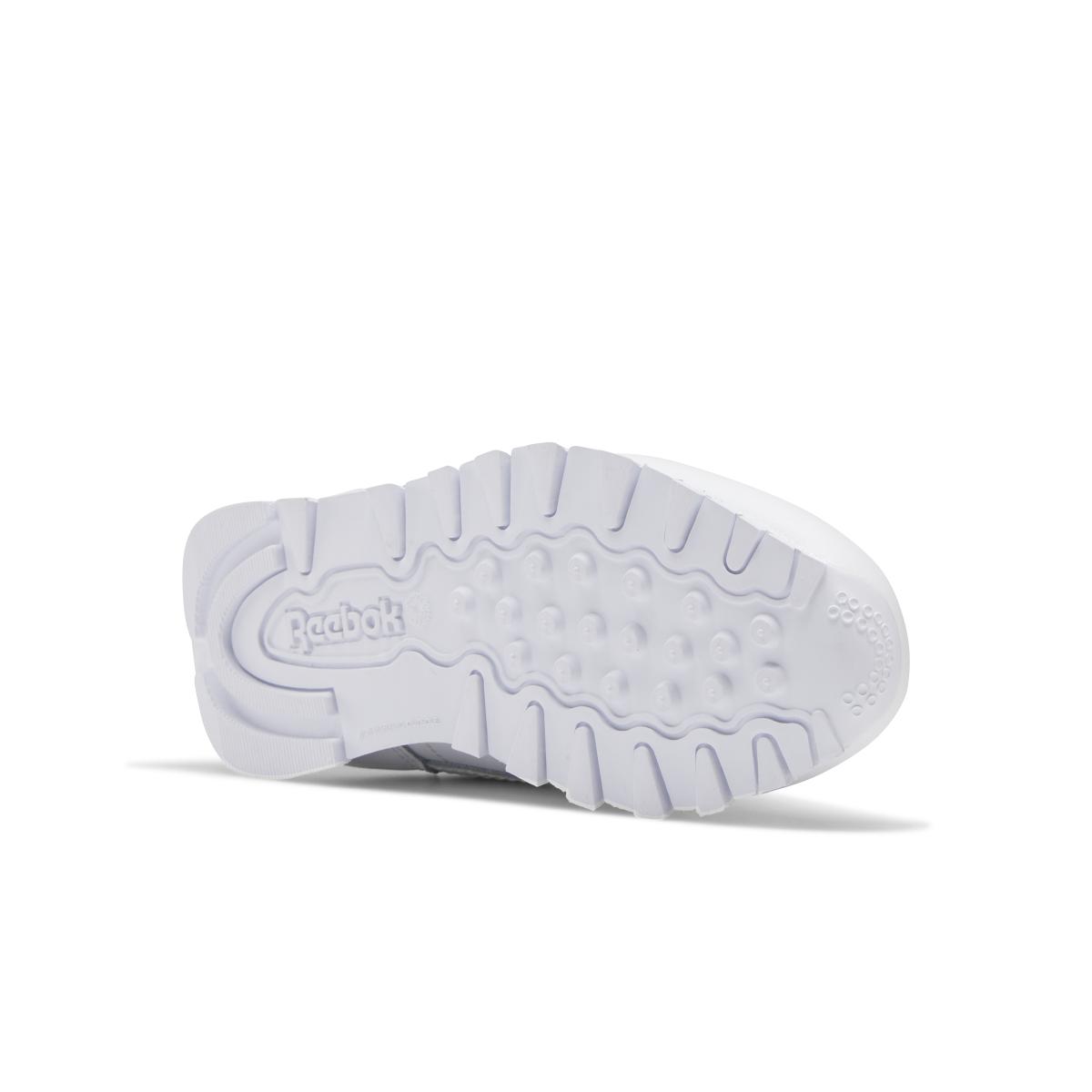 product/r/e/reebok-classics_eg5957_3_footwear_photography_bottom_view_white_000.jpg