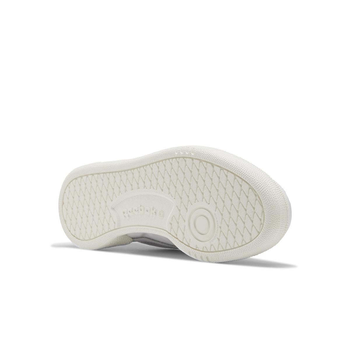 product/r/e/reebok-classics_fv1095_3_footwear_photography_bottom_view_white_000.jpg