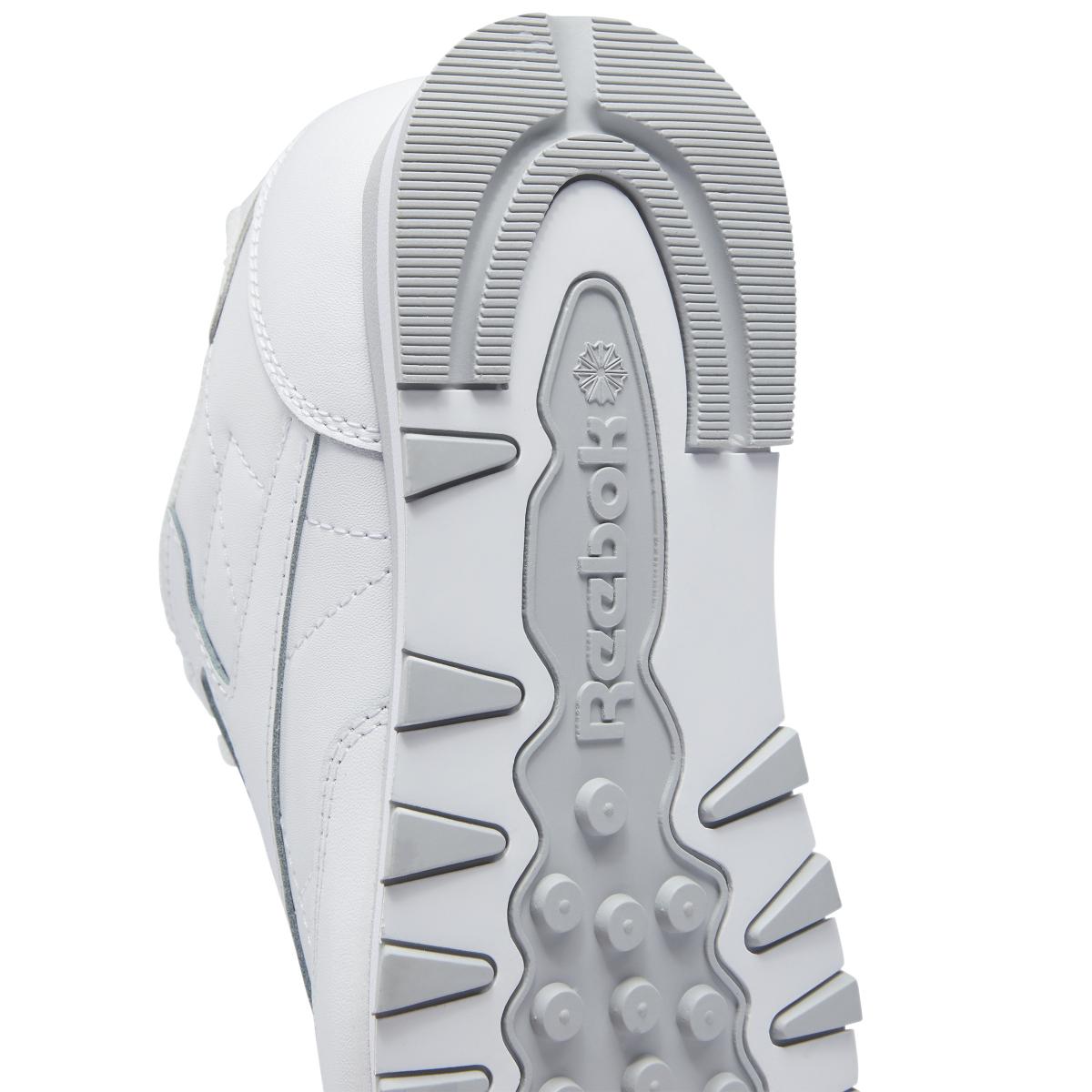 product/r/e/reebok-classics_gx6589_8_footwear_photography_detail_view_2_white_000.jpg