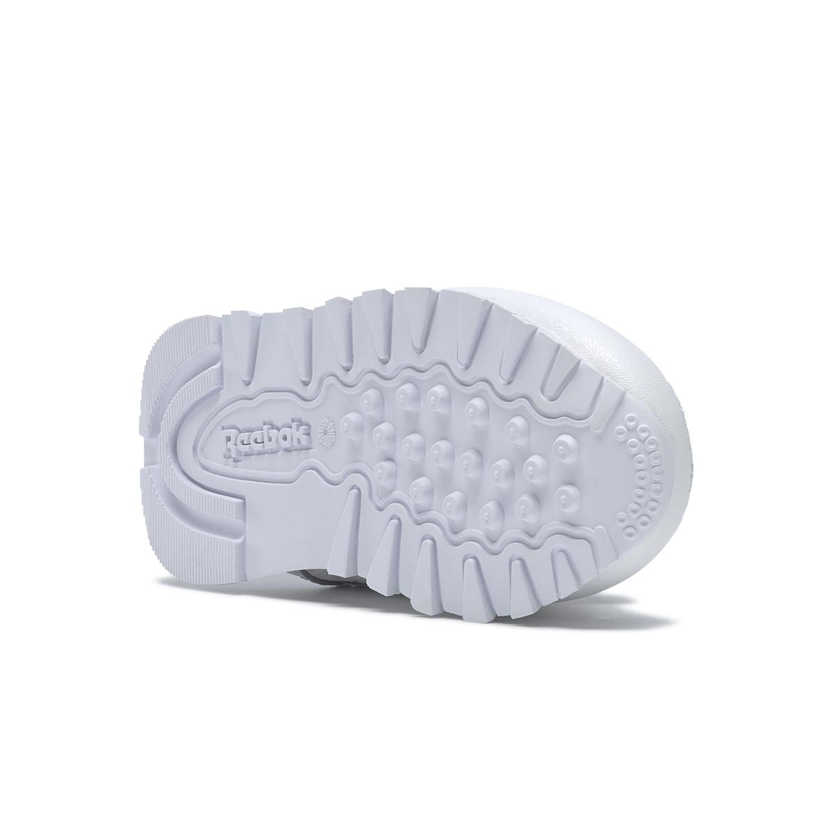 product/r/e/reebok-classics_gz5260_3_footwear_photography_bottom_view_white_000.jpg