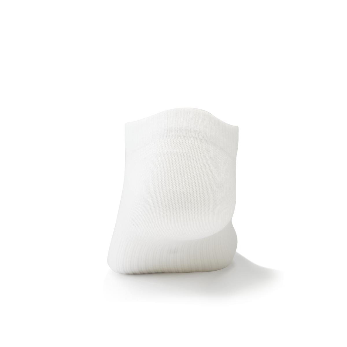 product/r/e/reebok_gi0069_2_hardware_photography_detail_view_1_white.jpg