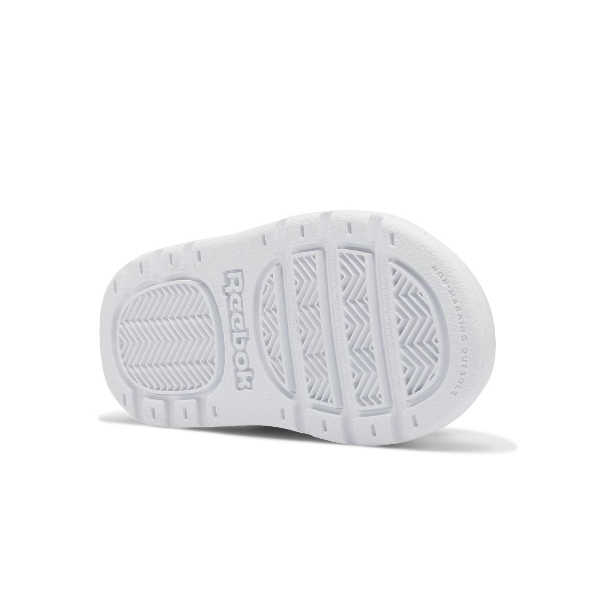 product/r/e/reebok_gw3688_3_footwear_photography_bottom_view_white_000.jpg