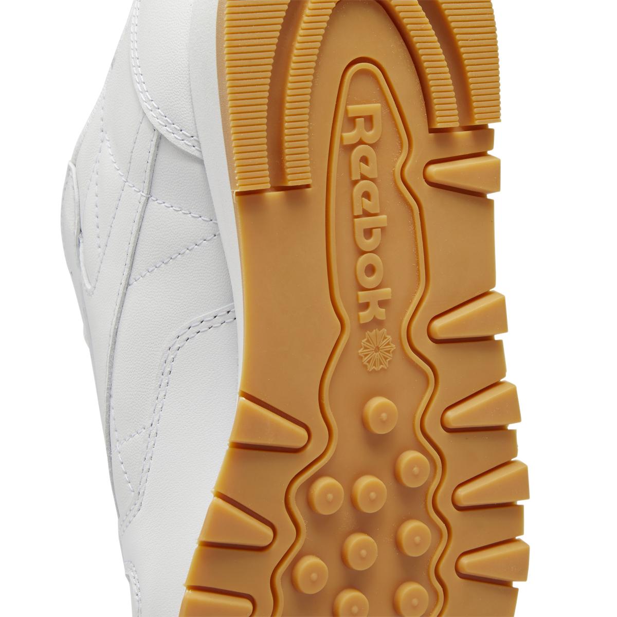 product/r/e/reebok_gy0956_8_footwear_photography_detail_view_2_white_000.jpg