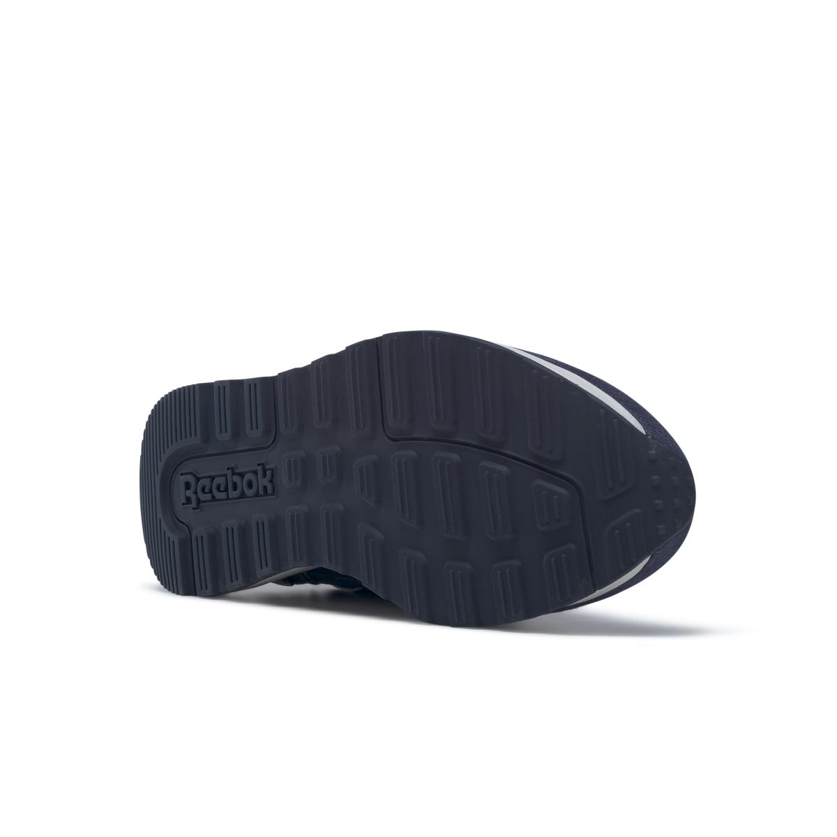 product/r/e/reebok_gy1872_3_footwear_photography_bottom_view_white_000.jpg