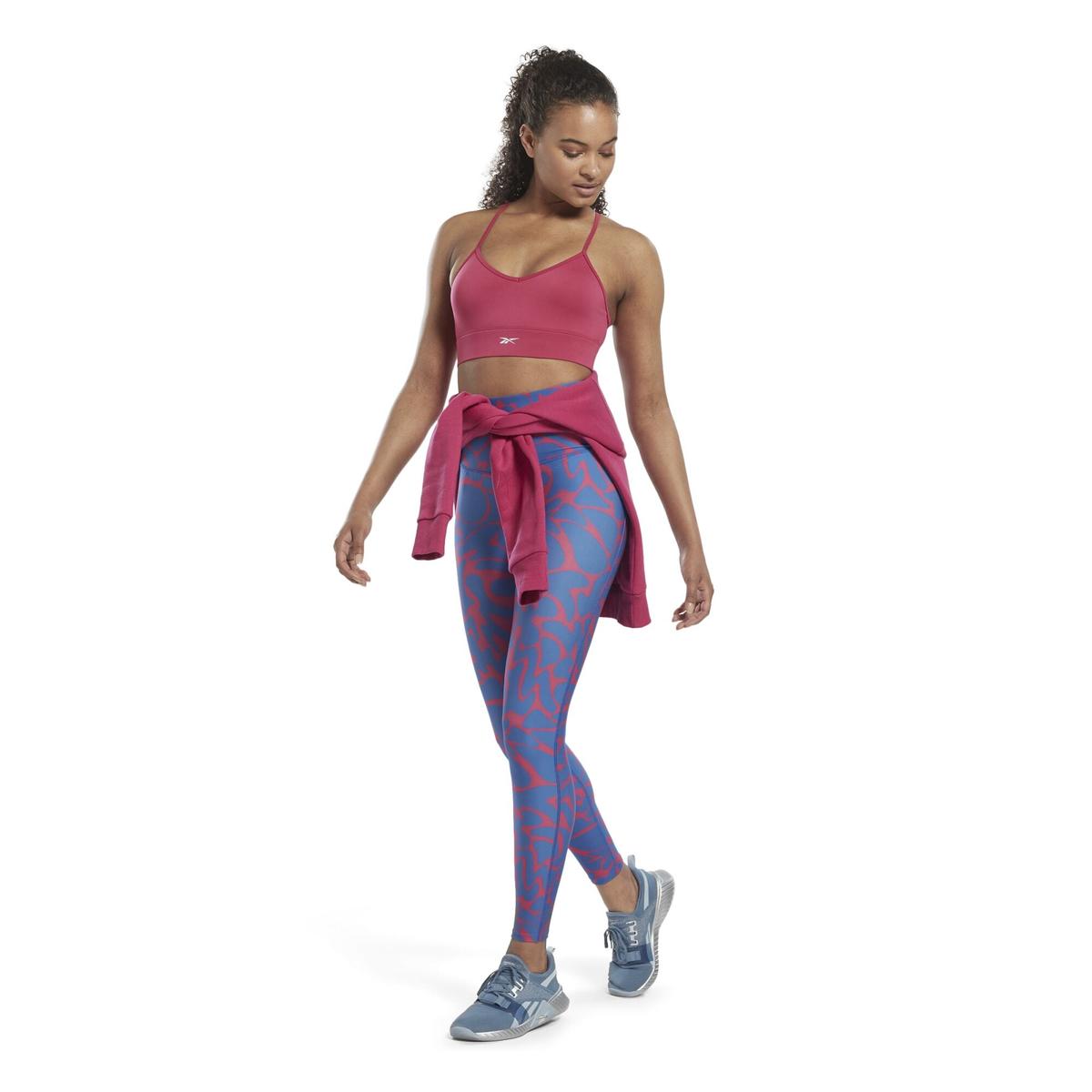 product/r/e/reebok_hi6919_4_apparel_on_model_side_view_white.jpg