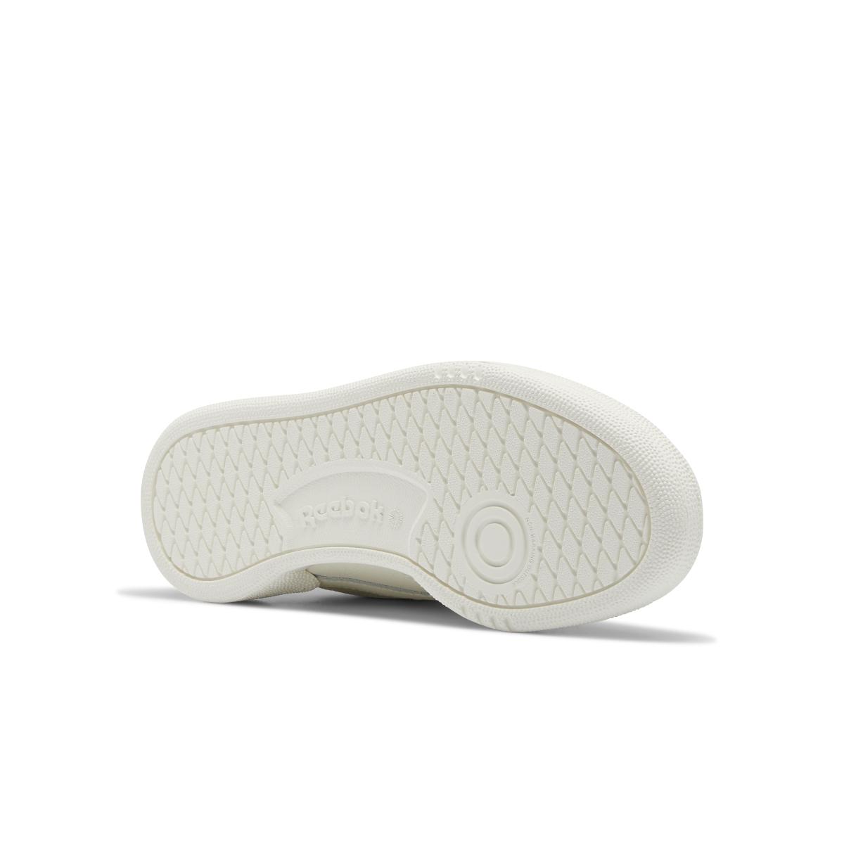product/r/e/reebok_hq0947_3_footwear_photography_bottom_view_white_000.jpg