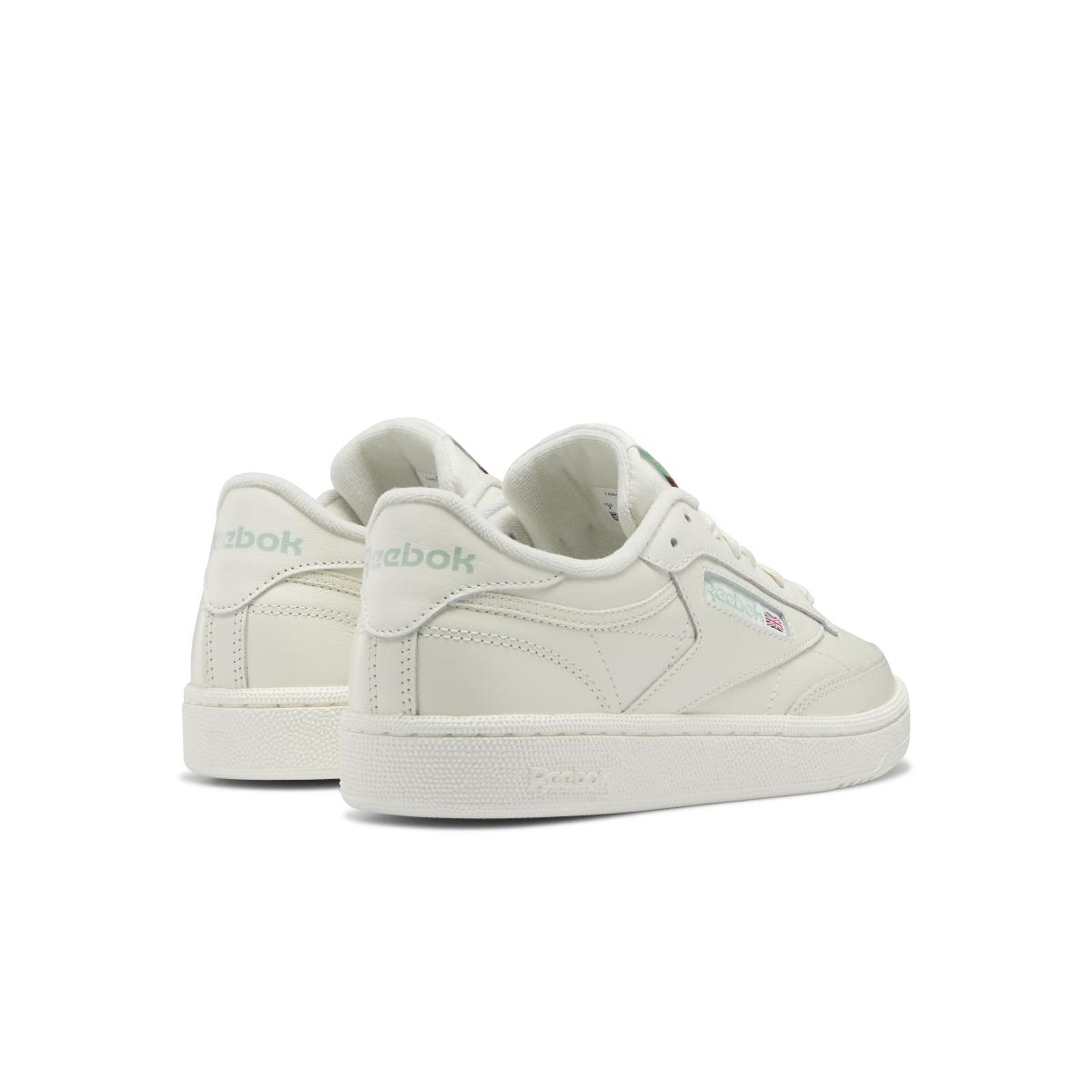 product/r/e/reebok_hq0947_6_footwear_photography_back_lateral_top_view_white_000.jpg