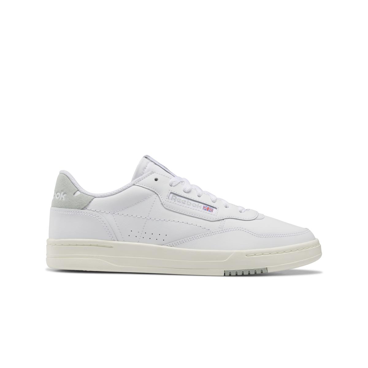 product/r/e/reebok_hq4568_1_footwear_photography_side_lateral_center_view_white_000.jpg