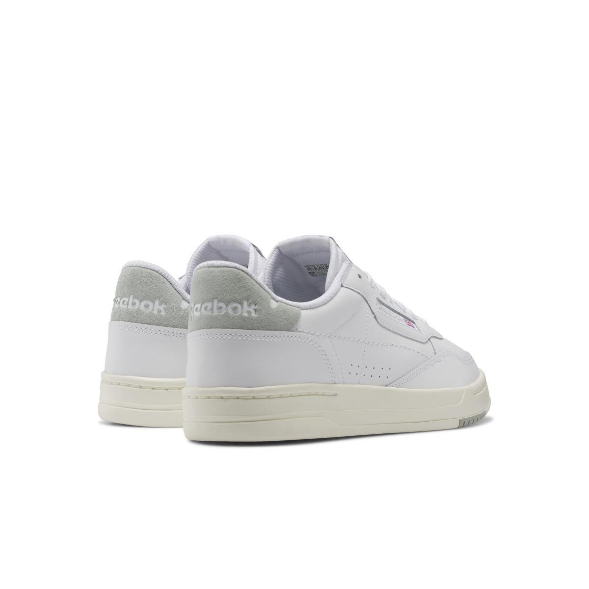 product/r/e/reebok_hq4568_6_footwear_photography_back_lateral_top_view_white_000.jpg