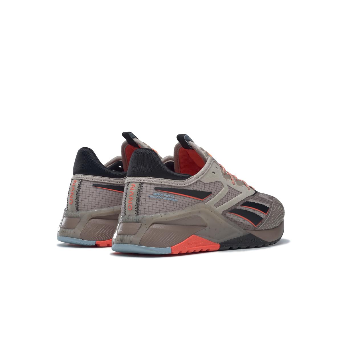 product/r/e/reebok_hr0411_6_footwear_photography_back_lateral_top_view_white_000.jpg