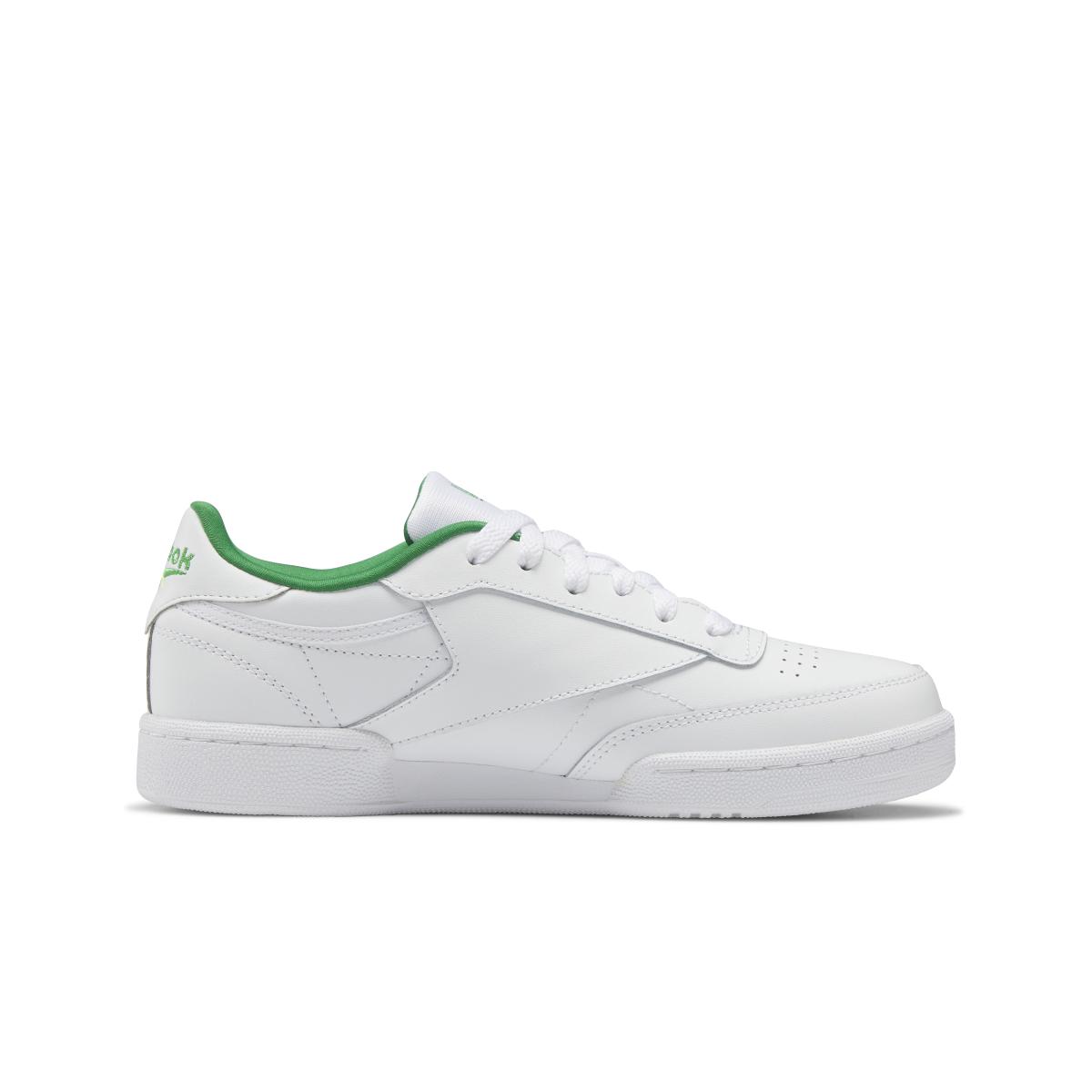 product/r/e/reebok_id1957_4_footwear_photography_side_medial_center_view_white.jpg