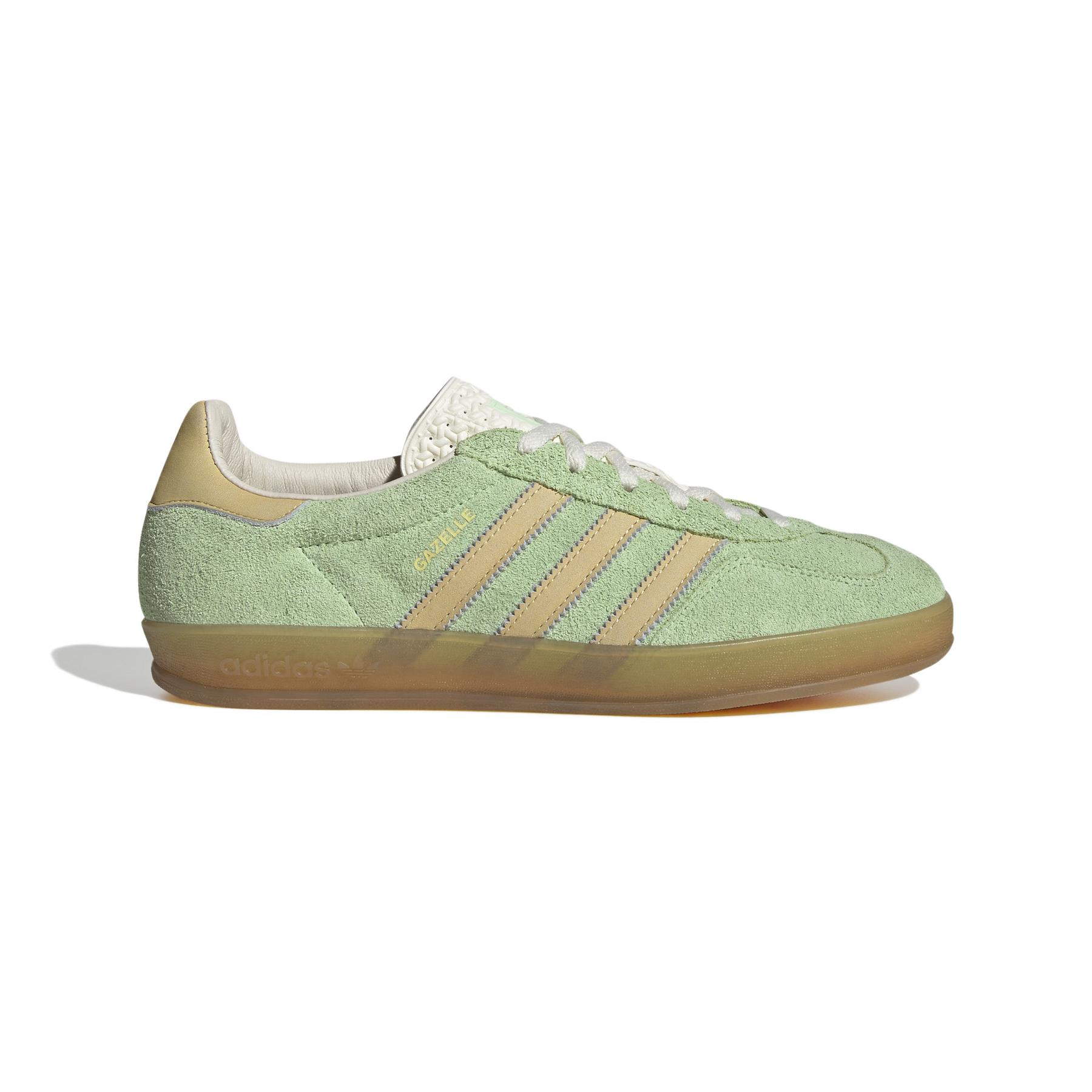 product/2/0/2025_08_adidas_ie2948_1_footwear_photography_side_lateral_center_view_white.jpg